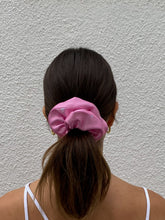 Load image into Gallery viewer, SATIN SCRUNCHIE - PINK
